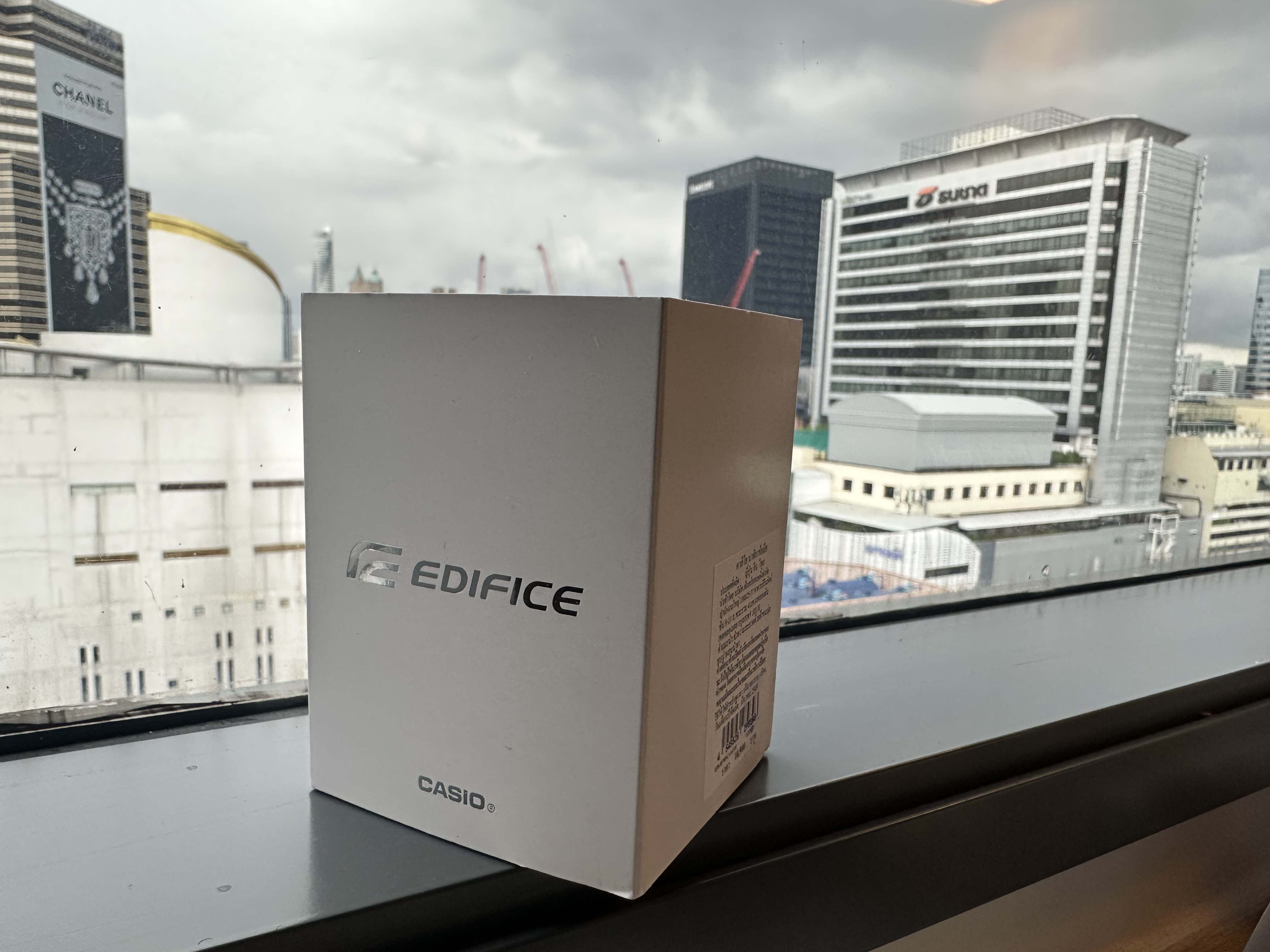 กล่อง Casio Edifice EFS-S570DC-1AUDF