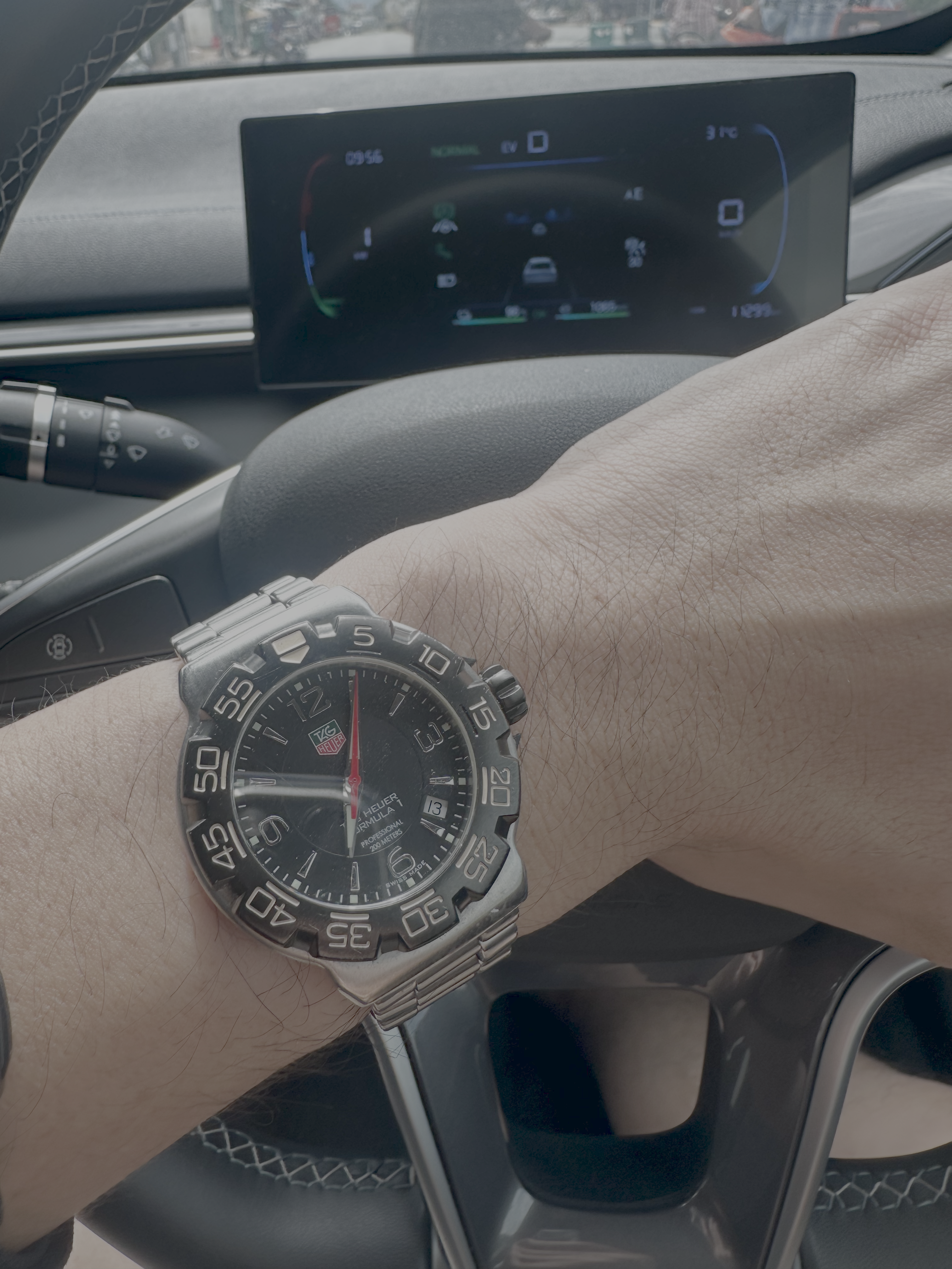 TAG Heuer Formula 1 WAC1110-0 บนข้อมือ